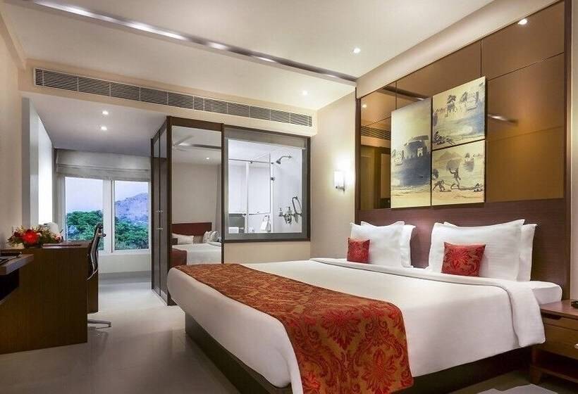 Номер Superior, Regency Sameera Vellore By Grt Hotels