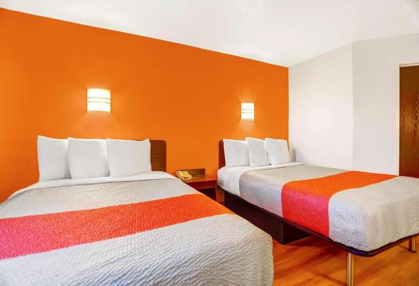 חדר סטנדרט לארבעה, Motel 6benson, Az