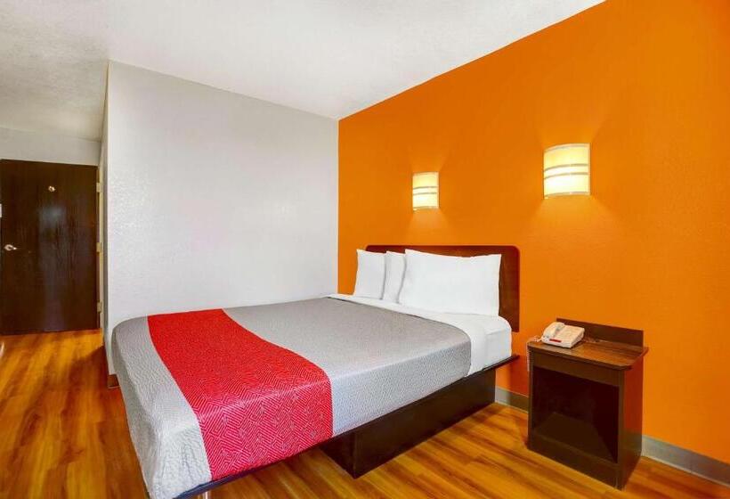 חדר סטנדרט מותאם לאדם עם מוגבלויות, Motel 6benson, Az