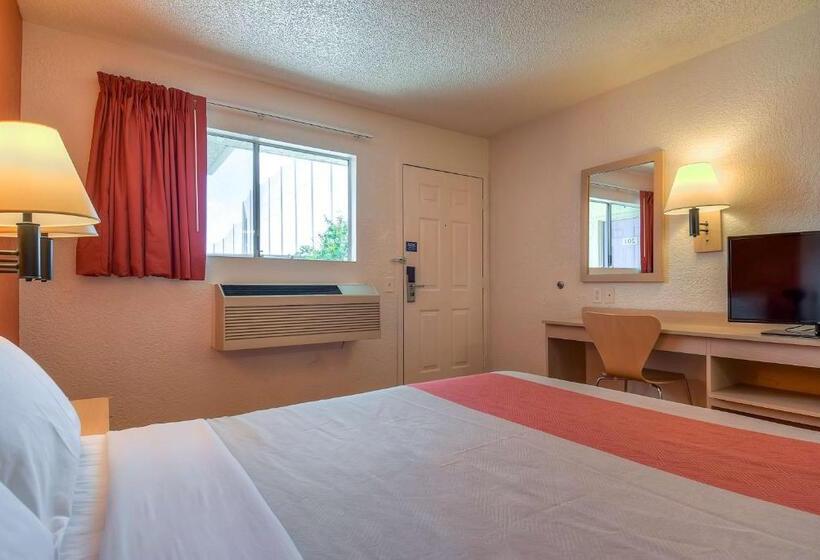 Номер Стандарт Адаптированный для Инвалидов, Motel 6 Rowland Heights, Ca   Los Angeles   Pomona