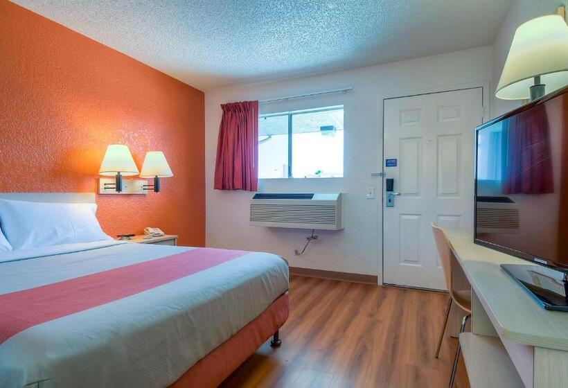 Номер Deluxe, Motel 6 Rowland Heights, Ca   Los Angeles   Pomona