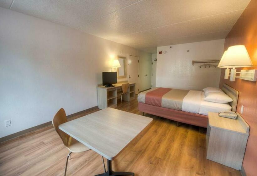 장애인을 위한 스탠다드 룸, Motel 6branford, Ct  New Haven