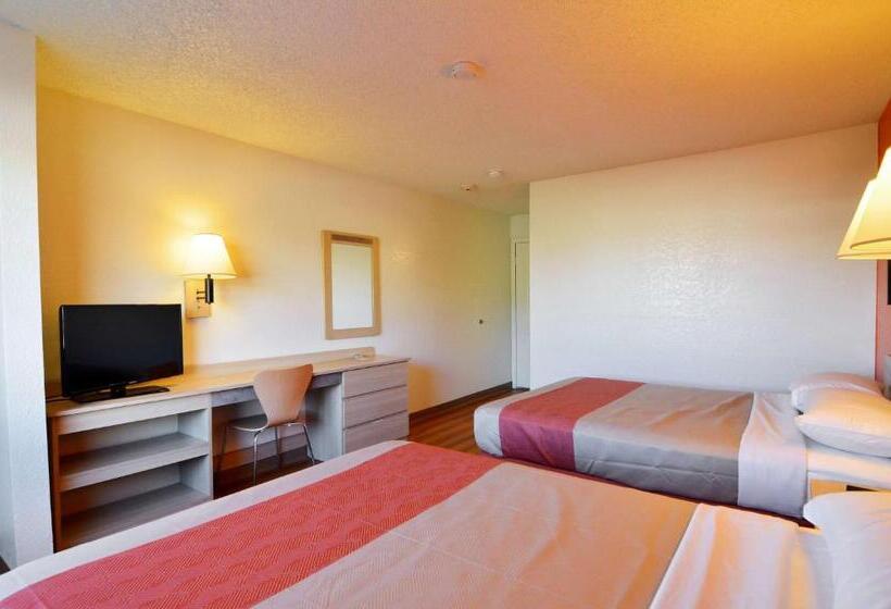 Quarto Quádruplo Estandar, Motel 6 North Palm Springs, Ca   North