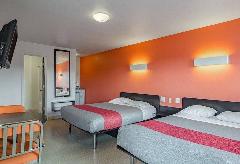 Номер Стандарт 2 Двуспальные Кровати, Motel 6 Riverton Wy