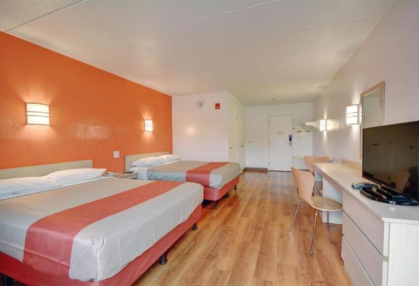 장애인을 위한 스탠다드 룸, Motel 6seekonk, Ma  Providence East