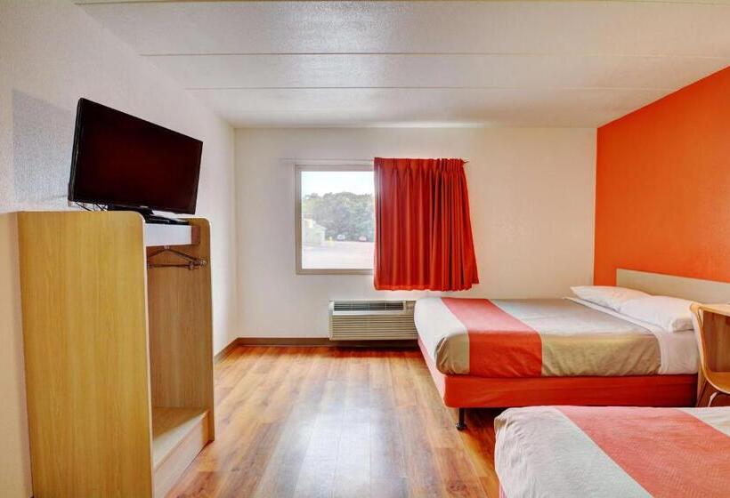 장애인을 위한 스탠다드 룸, Motel 6seekonk, Ma  Providence East