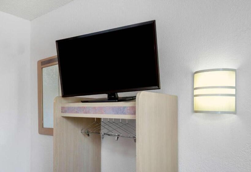 Четырехместный Номер Deluxe, North Hills Inn