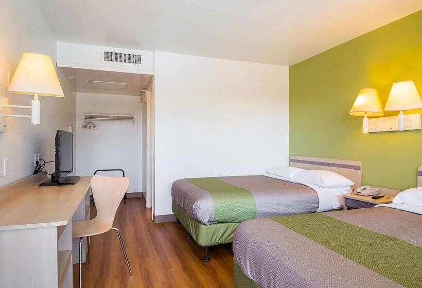 스탠다드 룸 더블 침대 2개, Motel 6pueblo, Co  I25