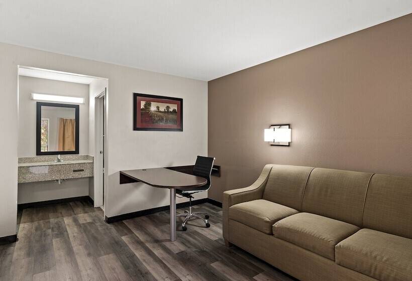 Люкс, Red Roof Inn Spartanburg  I85