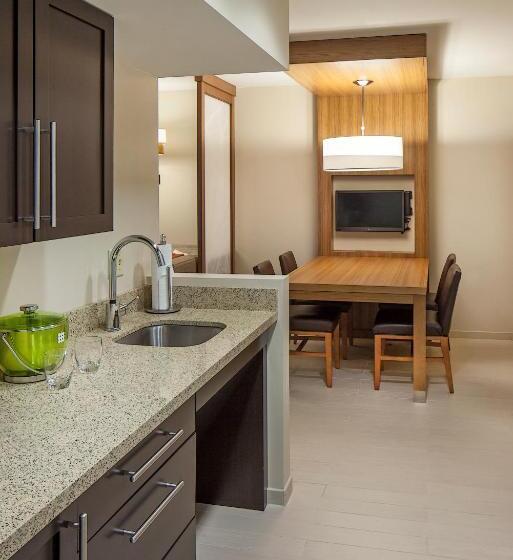Люкс Адаптированный для Инвалидов, Hyatt Place Lincoln/downtown Haymarket