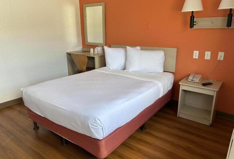 适合残疾人使用的标准间, Motel 6 Stanton, Ca