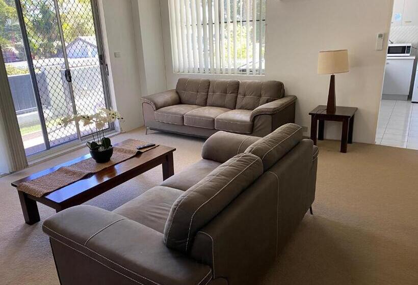 １階の１ベッドルームアパートメント, Tradewinds Apartments