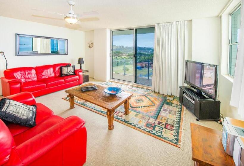 海の見える２ベッドルームアパートメント, Tradewinds Apartments