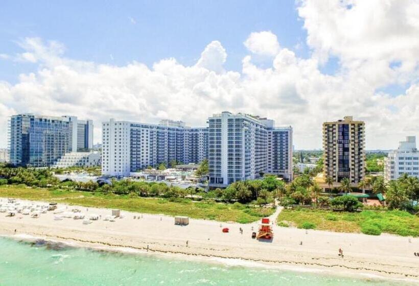带阳台套房, 1 Hotel & Homes Miami Beach Oceanfront Residence Suites By Joe Semary