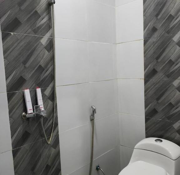 标准间, Reddoorz Near Universitas Negeri Makassar 3