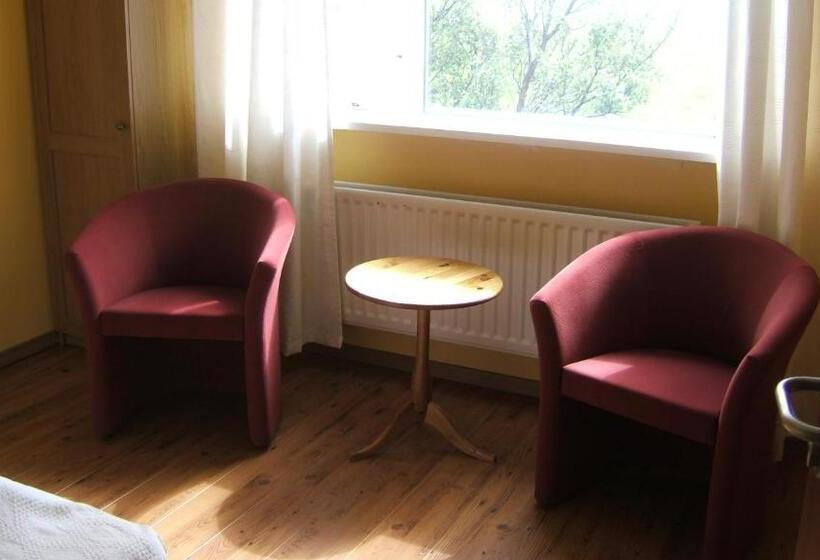 اتاق استاندارد با سرویس بهداشتی مشترک, Guesthouse Steinsholt