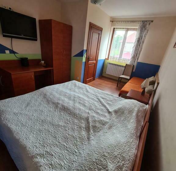 Quarto Quádruplo Estandar, Gościniec Halka