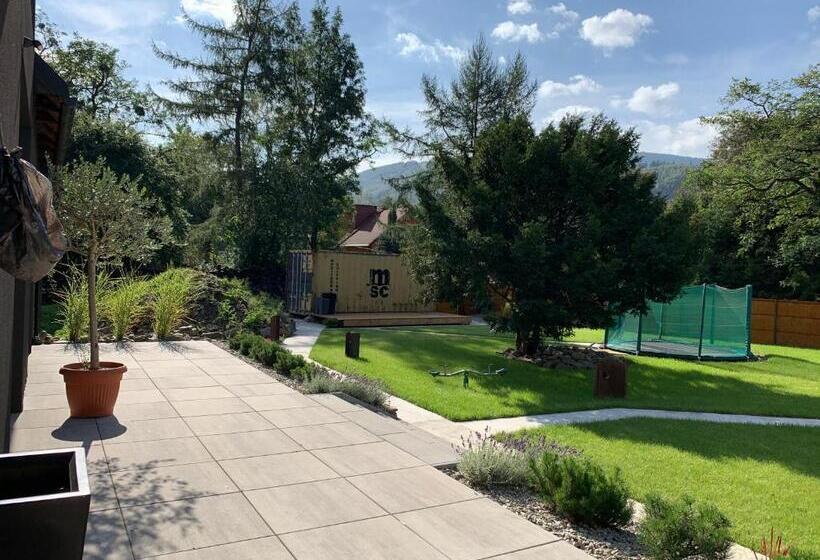 Номер Стандарт Трехместный, Black House 88