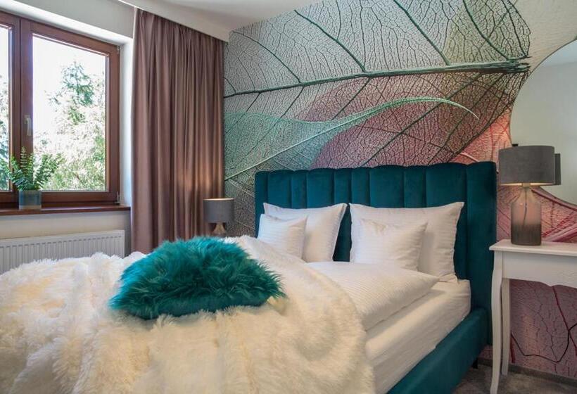 Quarto Deluxe, Willa Fen