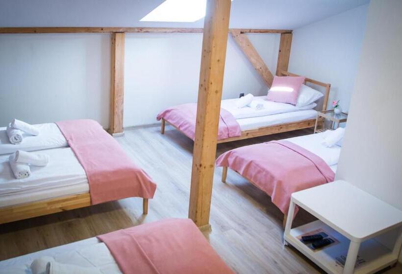 Семейный Номер, Harmony Hostel
