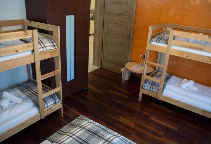 Семейный Номер Совместный Санузел, Harmony Hostel