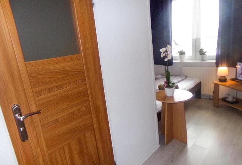 اتاق لوکس با تخت بزرگ, Motel Anna Serafin