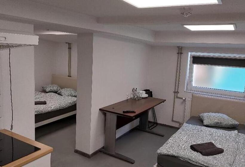 スタンダード４人部屋, Mia Mia House