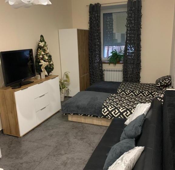 Студия Стандарт, Sanktuarium Snu Apartments