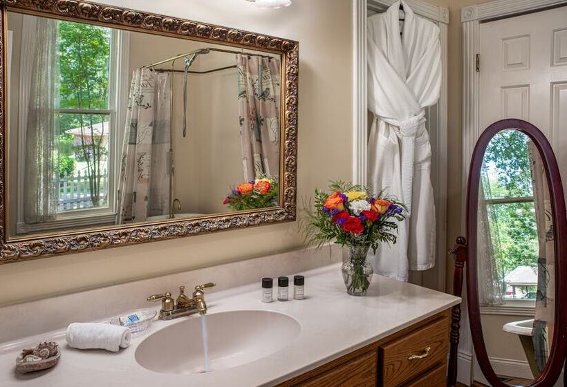 Номер Стандарт, White Oak Manor Bed And Breakfast