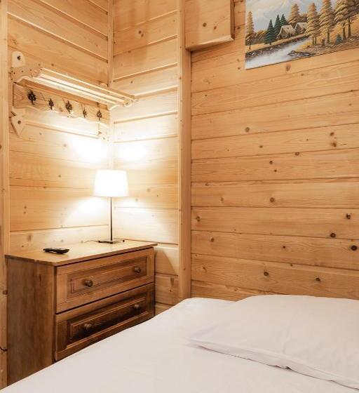 Quarto Estandar Individual, Chata U Bronka