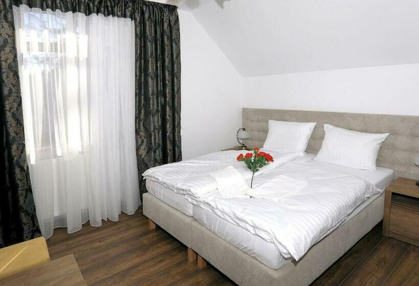 Номер Deluxe, Gold Rooms