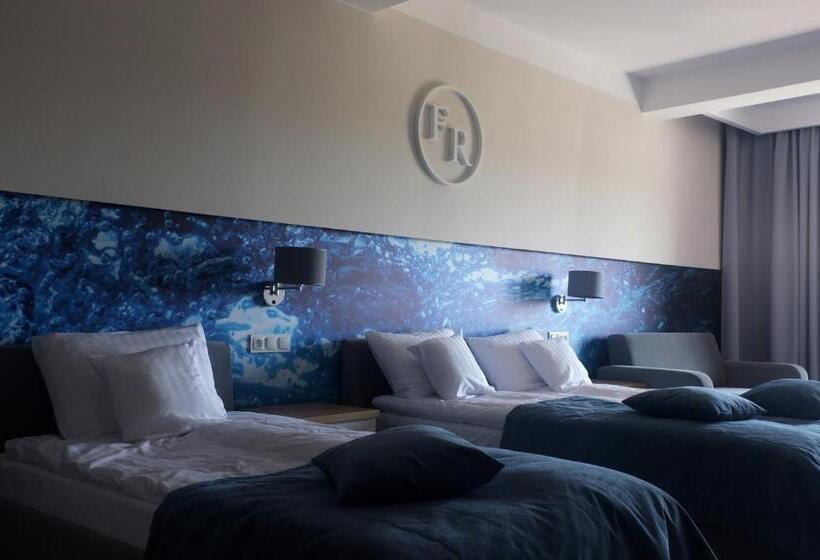 Четырехместный Номер Стандарт с Балконом, Family Resort Sarbinowo