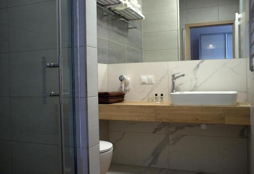 Трехместный Номер Стандарт с Балконом, Family Resort Sarbinowo