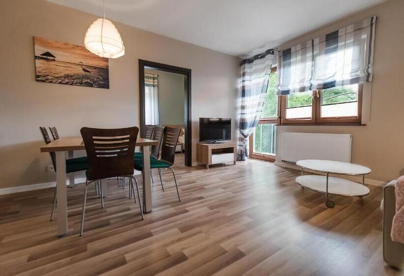 带2个卧室的公寓, Rosa Apartamenty