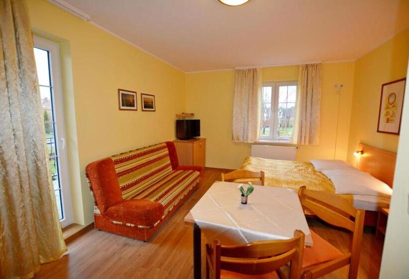 Standard Triple Room with Terrace, Villa Antoja