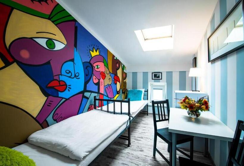 חדר סטנדרט, Ab Hostel