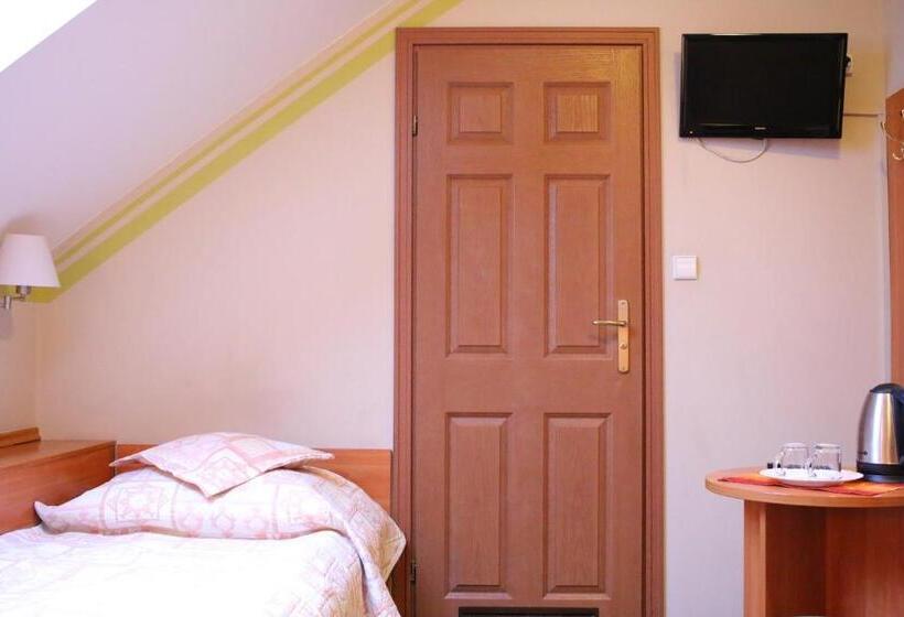 اتاق عادی, Amicus żoliborz