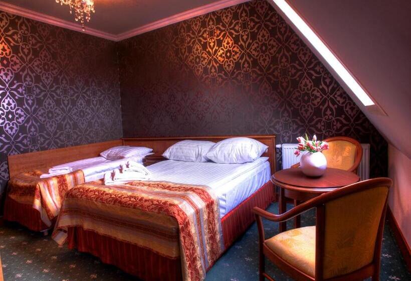 Номер Стандарт Трехместный, Biały Dunajec Resort & Spa