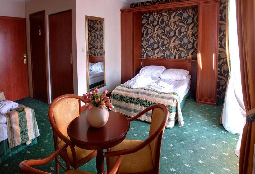 חדר סטנדרט לארבעה, Biały Dunajec Resort & Spa