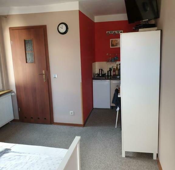 Студия Стандарт, Noclegi Airportpark