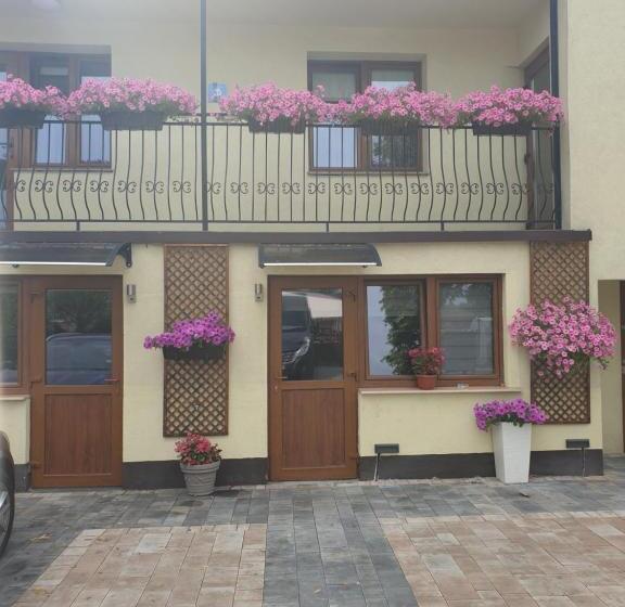 Family Suite, Noclegi Airportpark