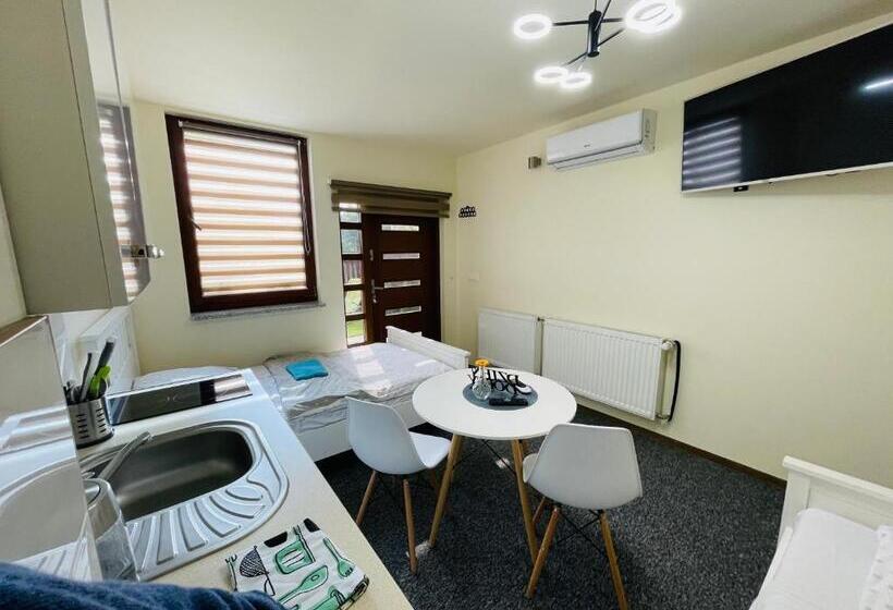 Family Suite, Noclegi Airportpark