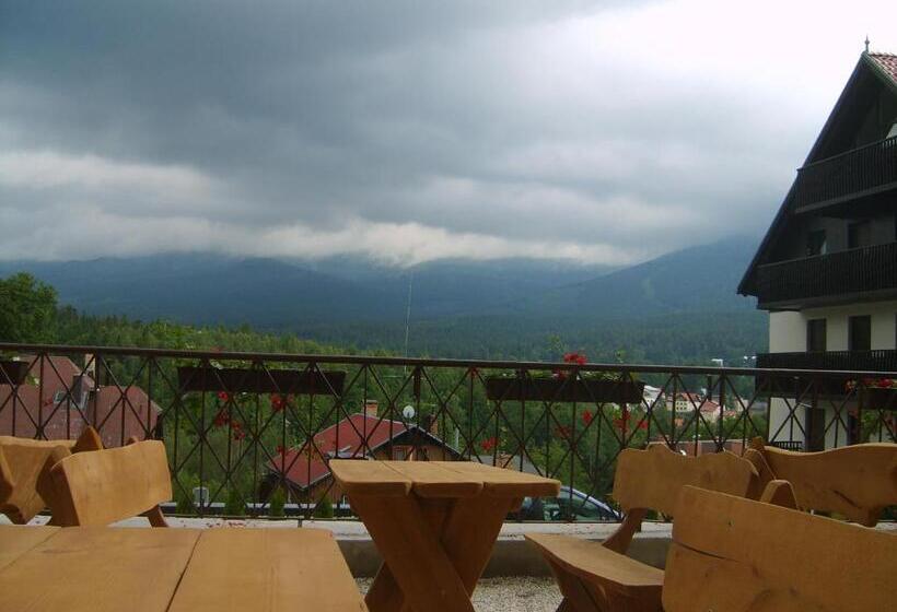 Quarto Estandar Vista Montanha, Willa Nimfa   Pokoje I Apartamenty W Centrum