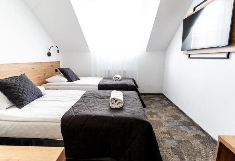 Quarto Estandar Vista Lago, Pirat Hotel & Spa Hotel Z Basenem