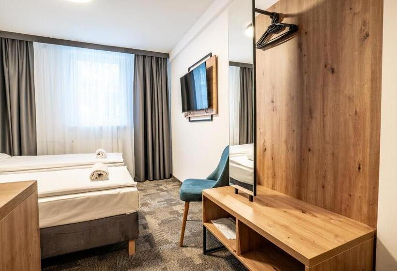 Номер Economy, Pirat Hotel & Spa Hotel Z Basenem