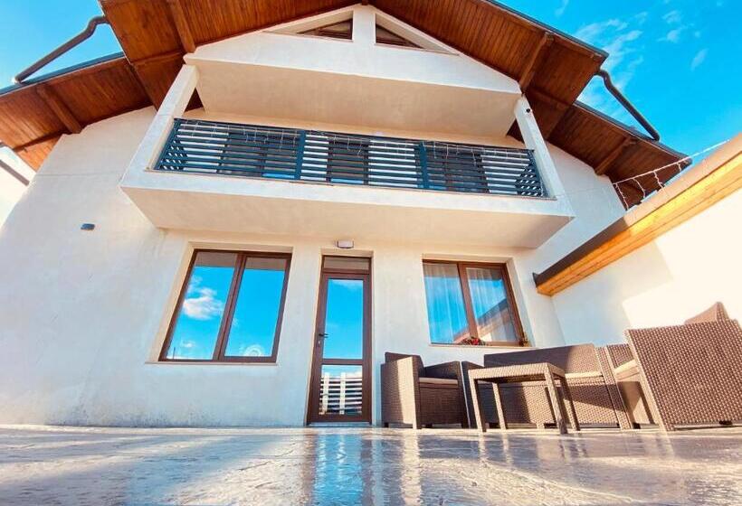 اتاق استاندارد سه تخته با بالکن, Vila Davely