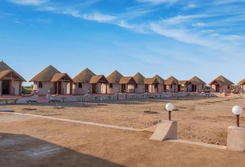 豪华房间, Dholavira Village Resort