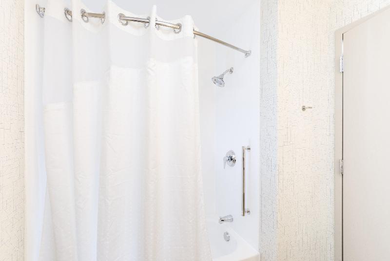 스위트 킹사이즈 침대, Calistoga Wine Way Inn