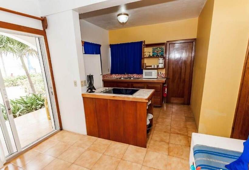 سوییت, Caribbean Villas