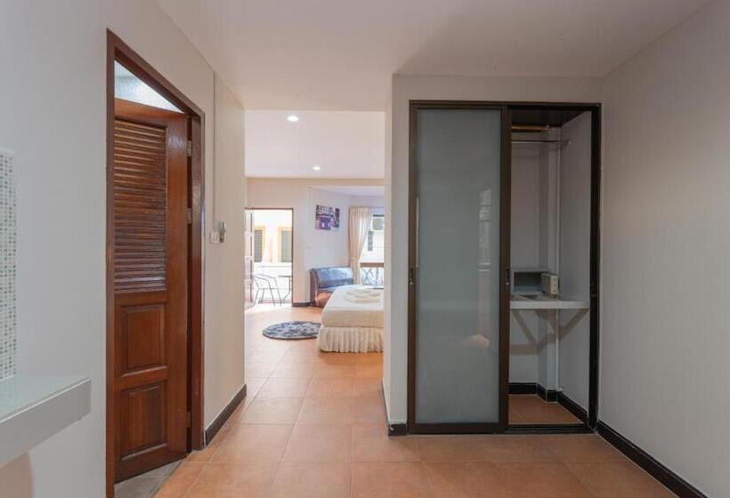 스탠다드 룸, Amarin Hotel Patong